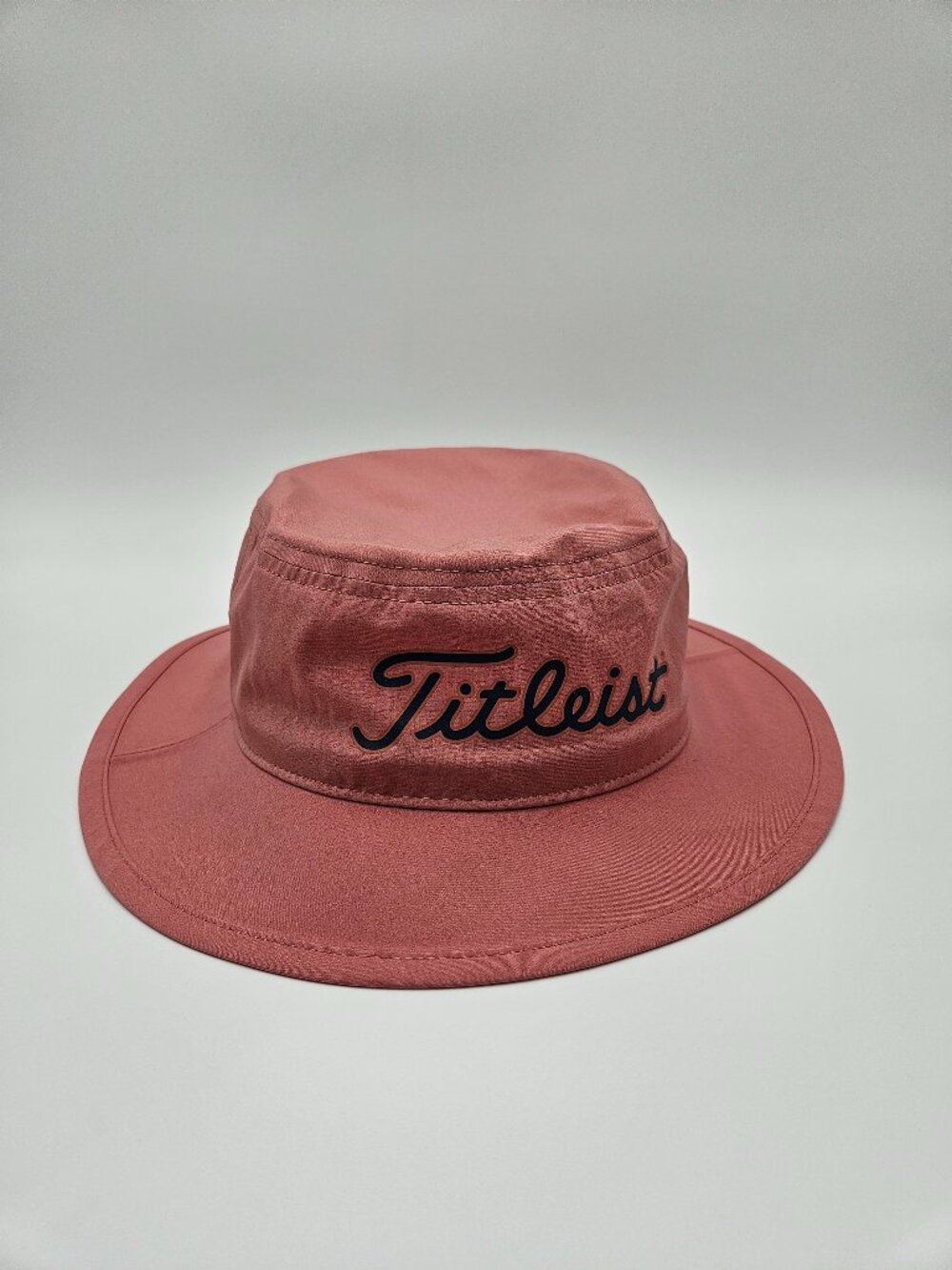 NWT Titleist Breezer Bucket Hat | Sedona Pink/Navy | Golf Performance UPF 50+